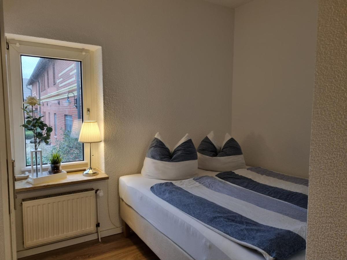 Ferienwohnungen Springer In Schoenefeld Ot Grossziethen Div Apartments Fuer Bis Zu 6 Personen ภายนอก รูปภาพ
